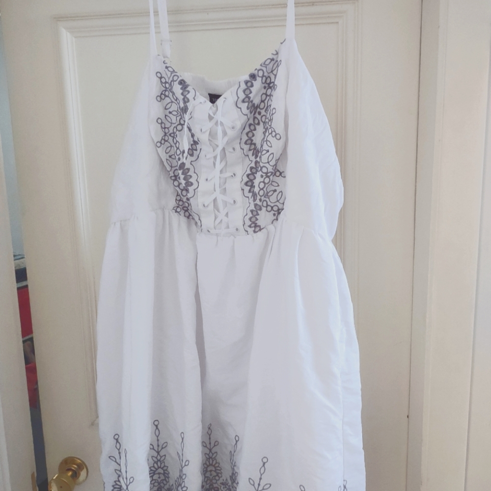 Torrid white dress